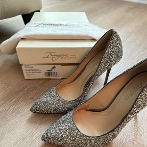 Vince camuto grey sequins heels